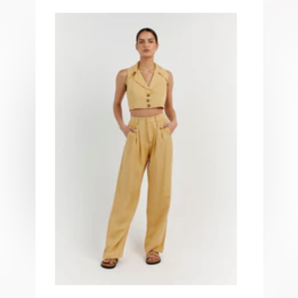 DISSH Cropped Sleeveless Blazer Vest – AU10 / US6 – Buttery Yellow Linen Blend